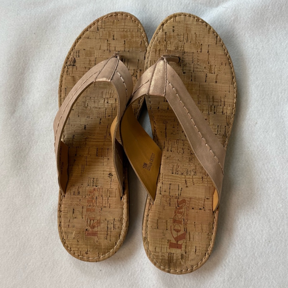 KORKS Flip Flops  Womens Sz 10 Rose Gold Metallic Slip On Sandals - Picture 5 of 6